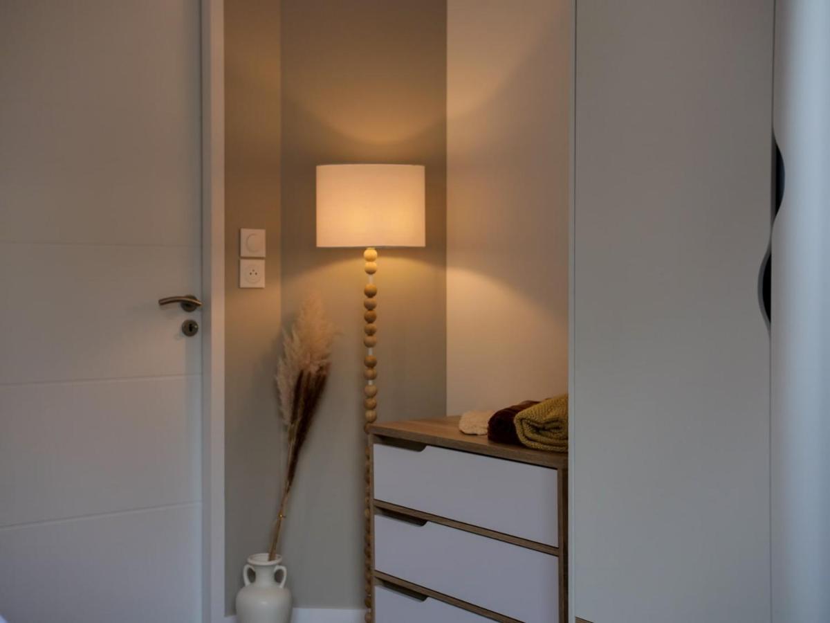 Apt. 50m Du Port De Plaisance, Parking&ascenseur Appartement *